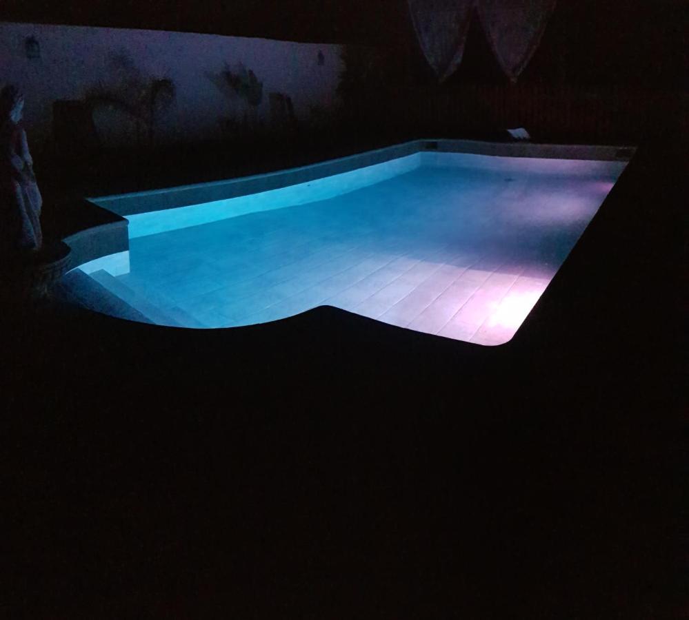 Vacaciones De Lujo.Chalet Piscina Y Playa.El Puerto El Puerto de Santa María Dış mekan fotoğraf